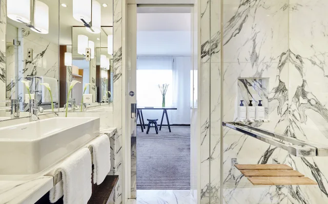 جناح جونيور بسرير كينج، INTERCONTINENTAL GENEVA 4/5