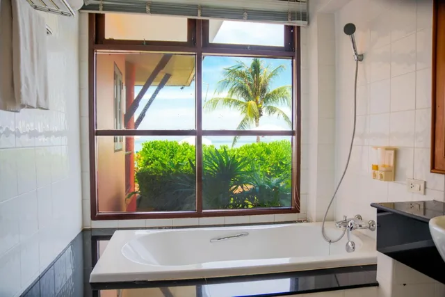 Villa, Beach Front، LANTA CASUARINA BEACH RESORT 7/8