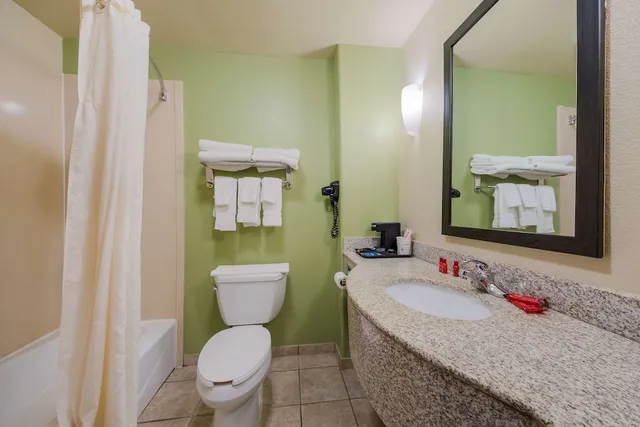 Suite, 3 Queen Beds, Best Western Sea World/Lackland AFB NW Hotel Suites 7/10
