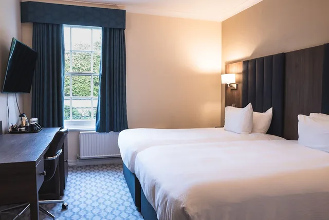 غرفة كلاسيكية بسريرين منفصلين، Avisford Park Hotel 4/10