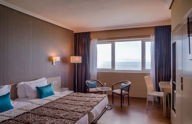 غرفة قياسية بسريرين منفصلين بإطلالة على الجبل مع أريكة، Mercure San Sebastian Monte Igueldo 5/8