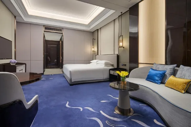 غرفة ديلوكس بسرير كينج بإطلالة على النهر، Hyatt Regency Lanzhou 2/3