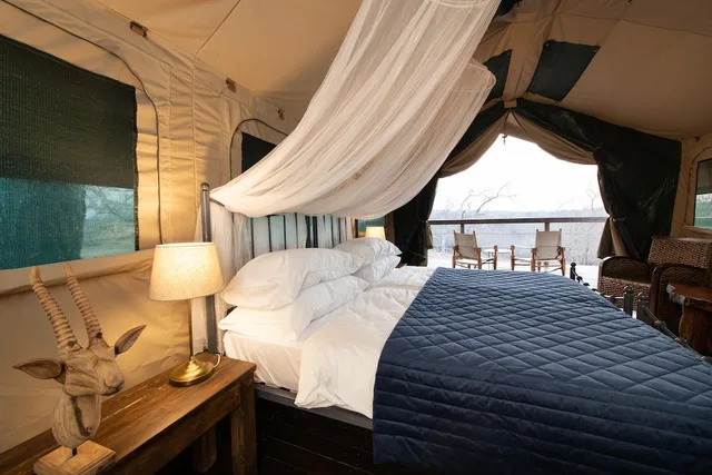 خيمة فاخرة بسرير كينج، Parsons Hilltop Safari Camp 1/5