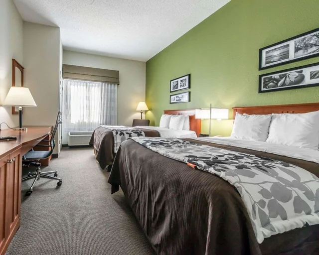 جناح بسريرين كوين، Sleep Inn and Suites Winchester 1/1