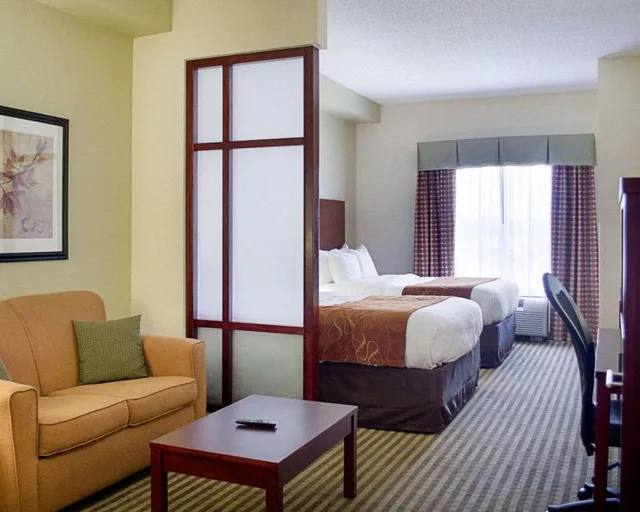 جناح بسريرين كوين لذوي الإعاقة، Comfort Suites Greenwood MS 4/4