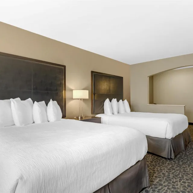 جناح بسرير كوين لذوي الإعاقة، Best Western Plus Aberdeen 3/4