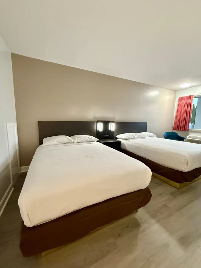 غرفة رباعية للمدخنين، Motel6 Culpeper, VA 9/10
