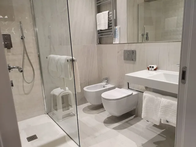 غرفة جونيور بسريرين منفصلين، Hotel Maxim 4/6