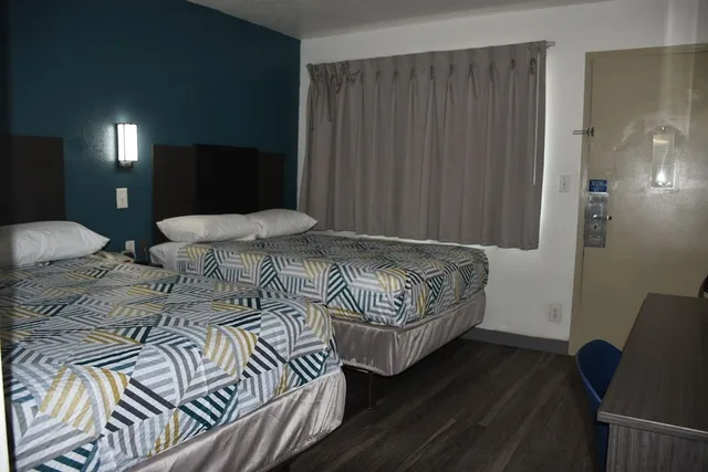 Standard, 2 Double Beds, Smoking, Studio6 Grand Prairie, TX 4/5