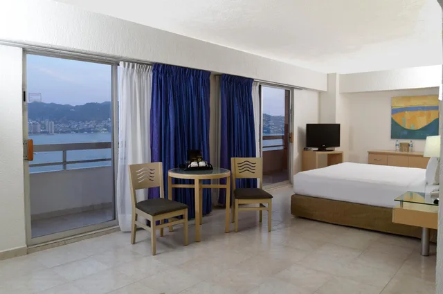 جناح جونيور، HS Hotsson Smart Acapulco 6/10