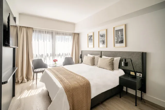 غرفة قياسية بسرير مزدوج، Efe Hotel & Cowork 1/1