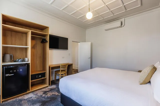 Superior, Suite, Multiple Beds، Royal Exhibition Hotel 1/5