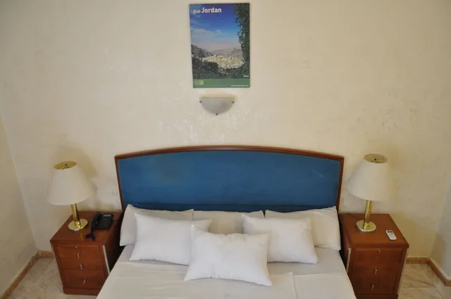 غرفة مفردة بسرير مزدوج، Newpark Hotel Amman 5/10