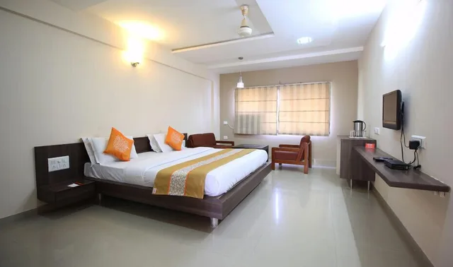 غرفة ديلوكس بسريرين منفصلين، Aarya Grand Hotels Resorts 1/3