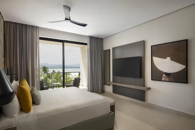 1 Bedroom, Azure, Club, Suite, King Bed, Tropical View, Zemi Miches Punta Cana All-Inclusive Resort, Curio by Hilton 4/6