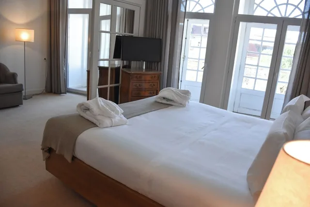 جناح بسرير مزدوج وسريرين منفصلين، Hotel Toural 2/9