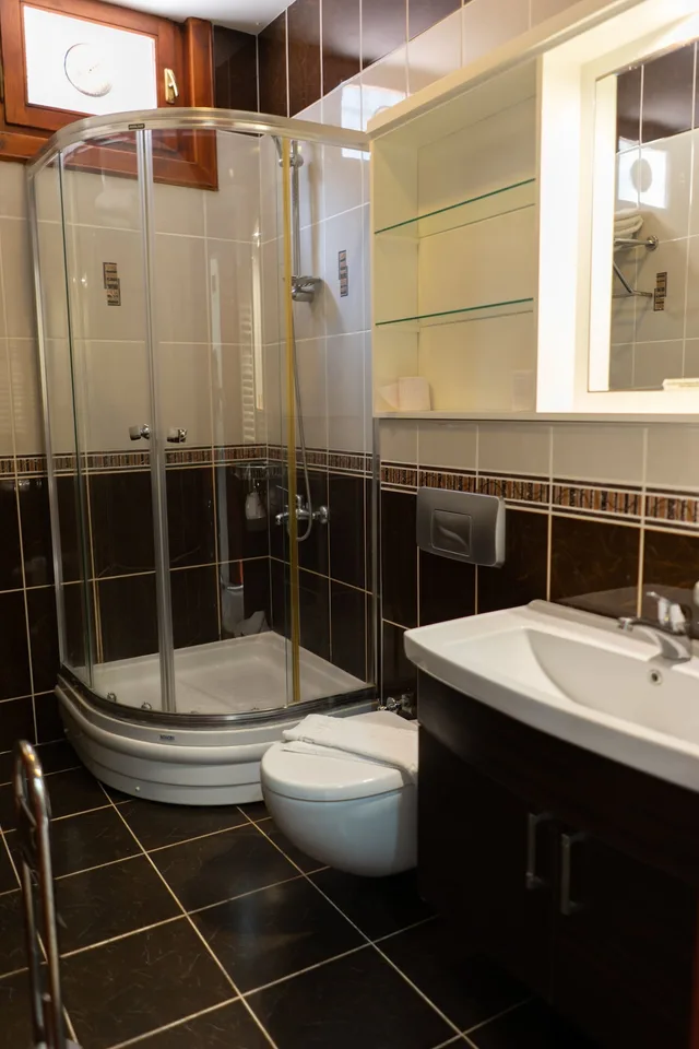 غرفة عائلية بسرير كوين وسريرين فرديين، Atam Suites Apart 10/10
