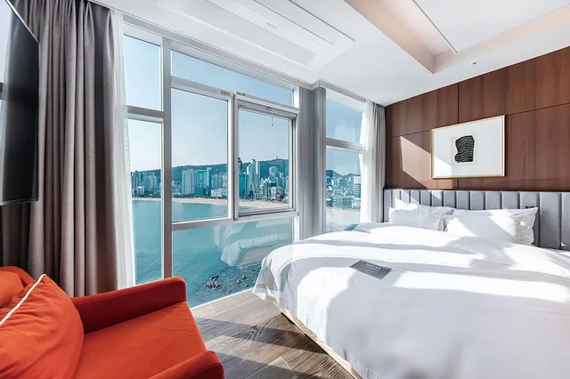 جناح ملكي بسرير مزدوج وسرير فردي، H Avenue Hotel Gwangali Beach 3/4