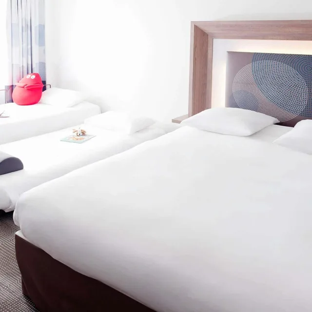 غرفة عائلية بسرير كوين مع أريكة، NOVOTEL LILLE AEROPORT 5/10