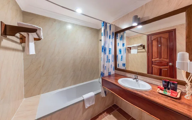 Royal, Crown, Suite، Royal Crown Hotel & Spa 10/10