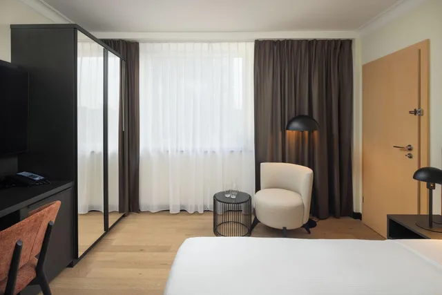 غرفة مفردة، Hilton Duesseldorf 6/28