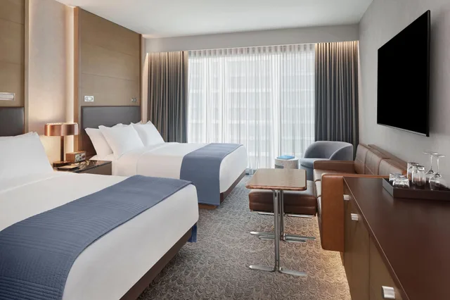 غرفة تنفيذية بسريرين كوين لذوي الإعاقة، The Joseph A Luxury Collection Hotel Nashville 1/4
