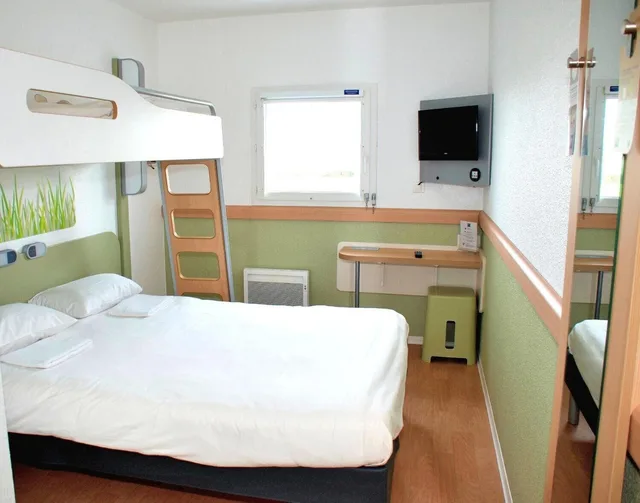 غرفة ثلاثية بسرير بطابقين، Ibis Budget Flers Grands Champs 1/1