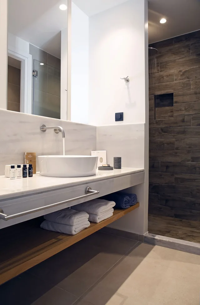 غرفة سوبيريور بسرير كوين، Oasis Beach Hotel Spa 2/2
