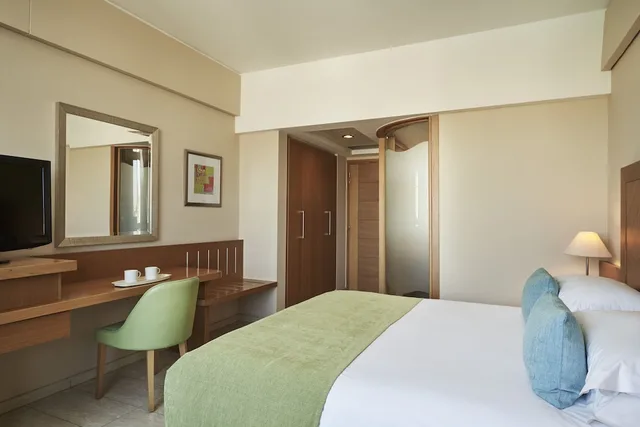 Room, Twin Beds, Inland View، Atlantica Oasis Hotel 8/10