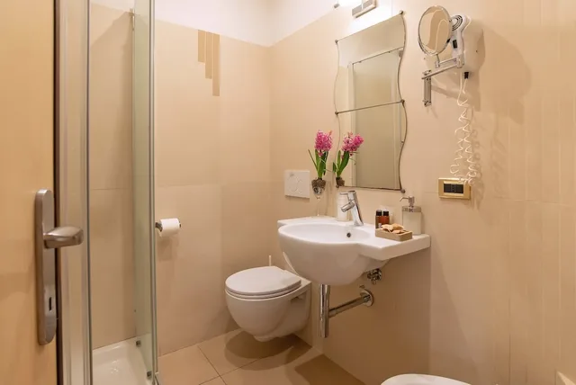 Room, Triple, Hotel Jane 5/7