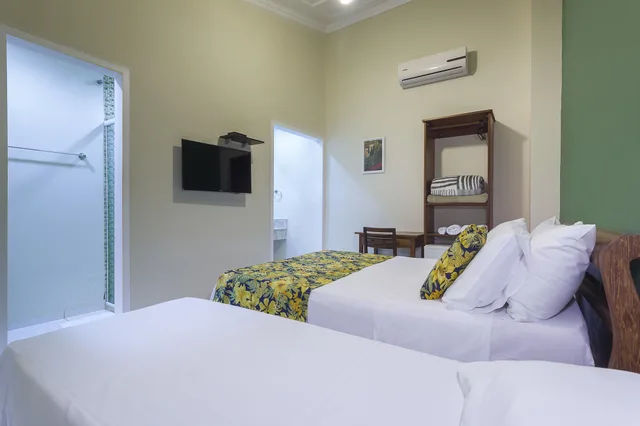 Colonial, Triple, 1 Double and 1 Single Bed، POUSADA VILA DO PORTO 7/10