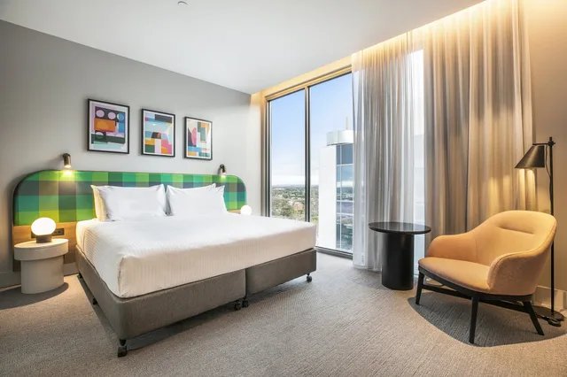 غرفة قياسية بسرير كينج لذوي الإعاقة، HOLIDAY INN WERRIBEE 2/8