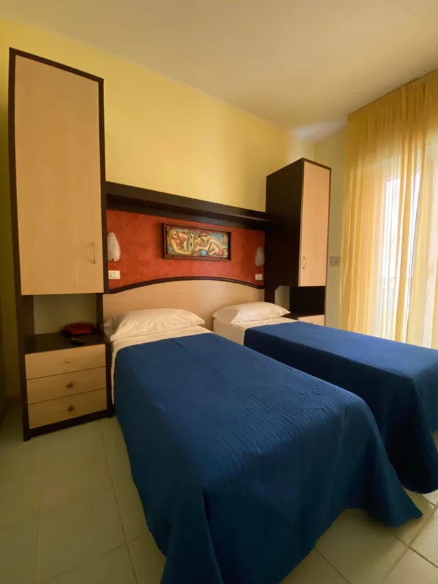 Economy, Double or Twin Bed, Balcony, Hotel Plaza 7/10