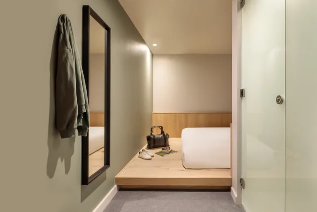 Cocoon 2, Double Bed، Zedwell Greenwich 9/11
