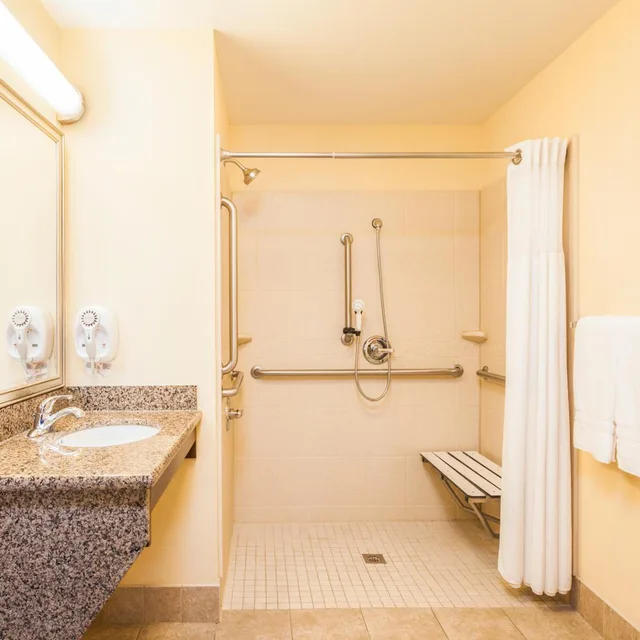 جناح بغرفتي نوم لذوي الإعاقة، Staybridge Suites El Paso Airport Area 3/4