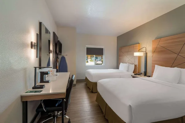 Standard, 2 Double Beds, Quality Inn Yuba City/Marysville, CA 3/7