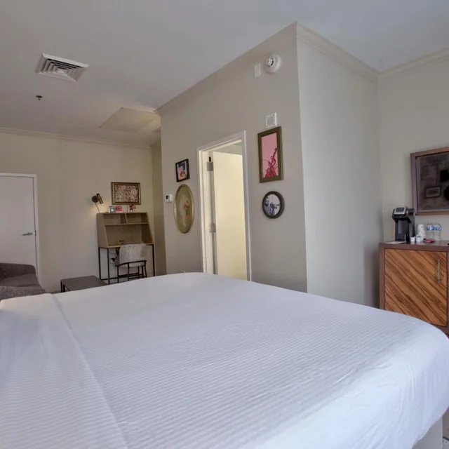 Suite, King Bed, Hotel Indigo New Orleans French Quarter 1/5