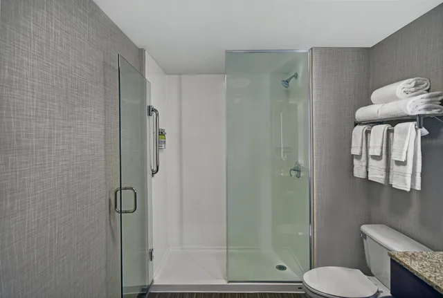 Specialty، Holiday Inn Express and Suites Cincinnati Riverfront, an IHG Hotel 2/4