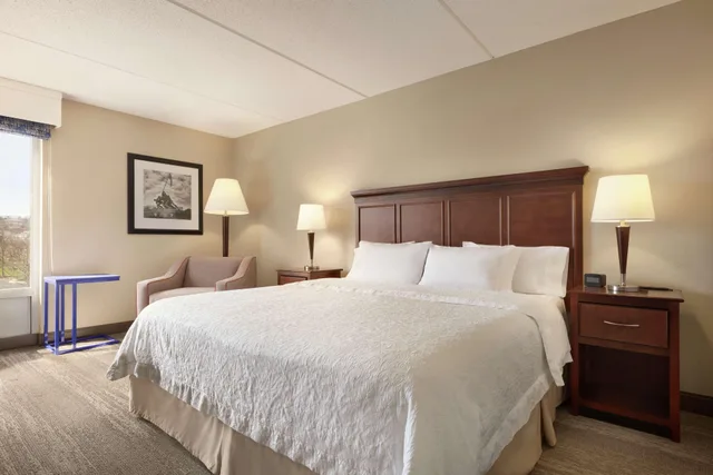 غرفة بسرير مزدوج، Hampton Inn Dulles-Cascades 2/4