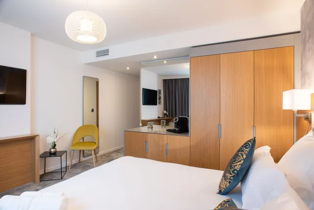 غرفة بريميوم بسرير كوين، Brit Hotel Paris Orly 2/3
