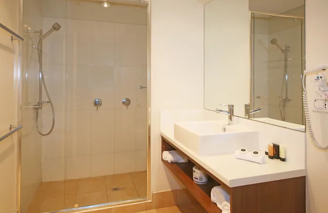 استوديو بريميير بسرير كينج، Nesuto Geraldton Apartment Hotel 2/2