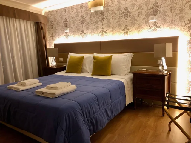 جناح جونيور بسرير كوين مع أريكة، Navona Residenza De Charme 1/6