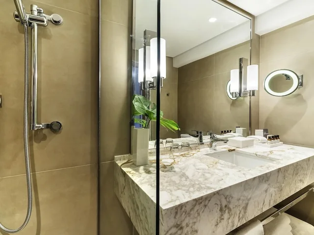 Fairmont, Twin Beds, City View, Fairmont Rio de Janeiro Copacabana 1/2