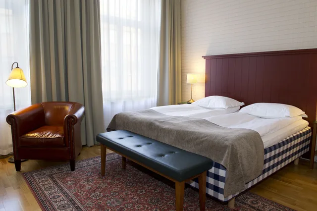 غرفة قياسية بسرير مزدوج أو سريرين منفصلين، Hotel Bishops Arms Koping 3/10