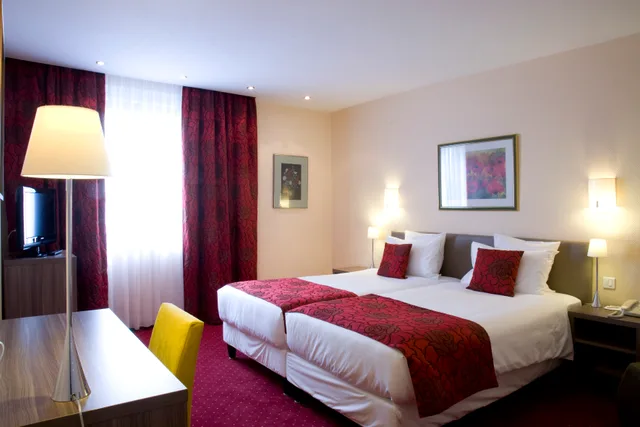 غرفة سوبيريور بسرير مزدوج أو سريرين منفصلين، Grand Hotel Bristol 1/2