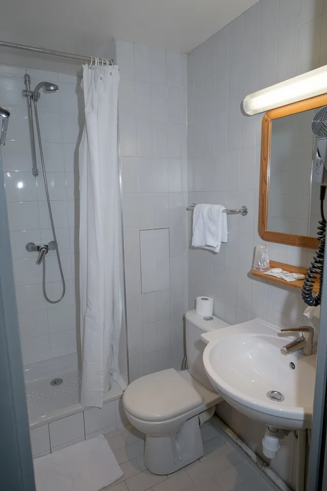 غرفة كلاسيكية بسرير مزدوج، HOTEL DES CANETTES 6/7