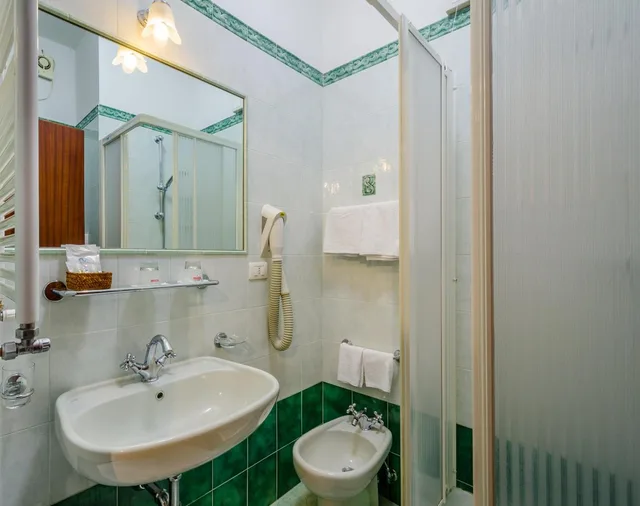 غرفة مفردة، Hotel Cinque Terre 2/5