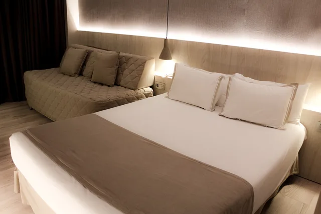 غرفة بسرير مزدوج أو سريرين منفصلين، Hotel Bernat II 4/8