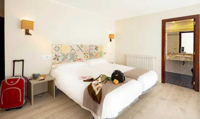 غرفة رباعية بأربعة أسرّة، Hotel Tudel 2/5