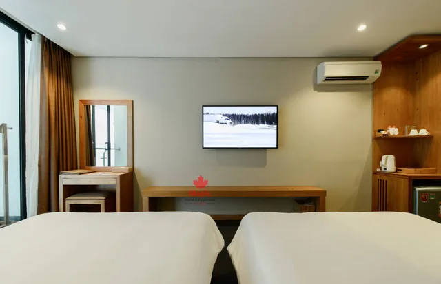 غرفة عائلية بسريرين مزدوجين بشرفة، Maple Hotel Apartment 3/6